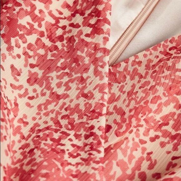 Paisley Ruffle Wrap Front Dress size Large express women's - Picture 6 of 8